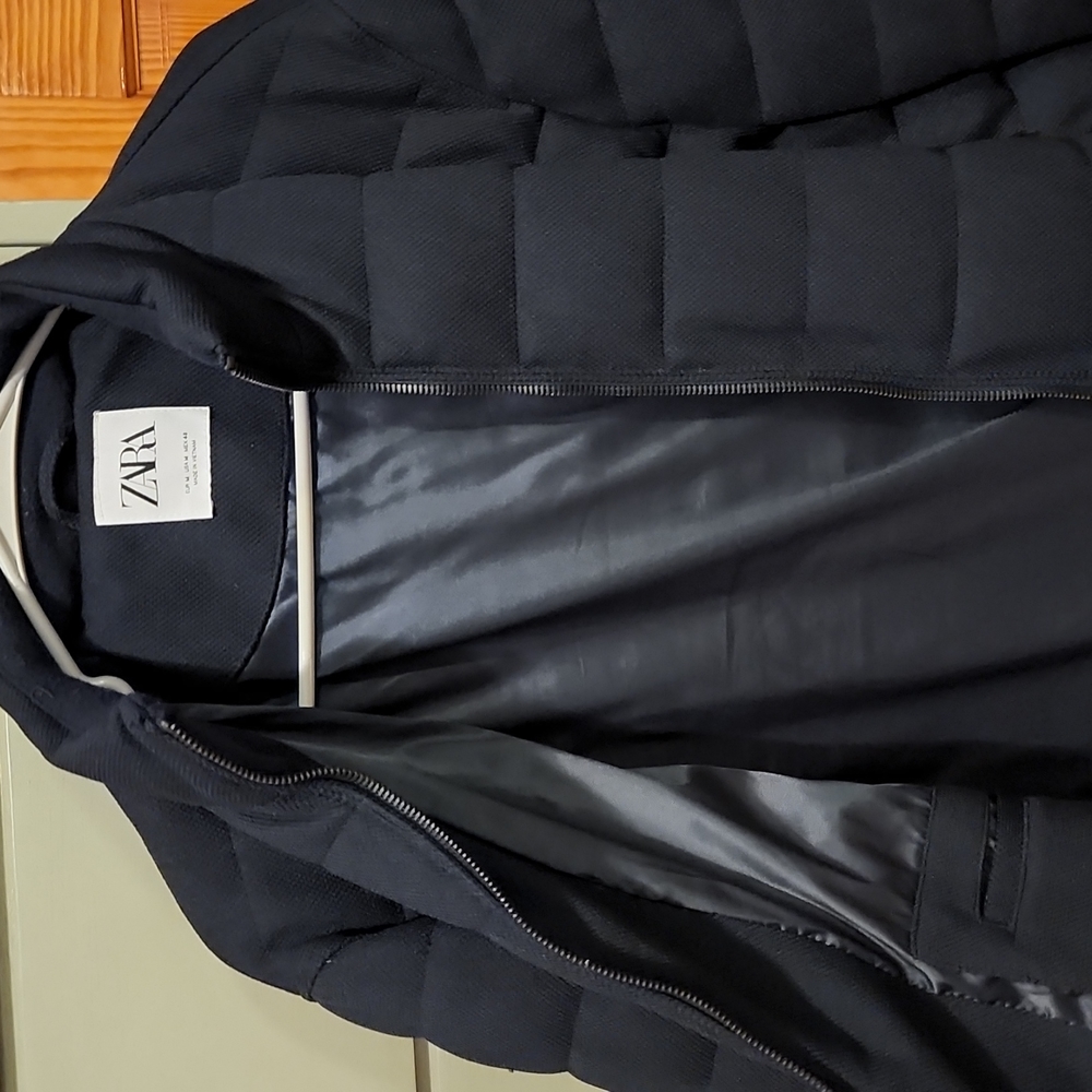 Zara Men Puffer Jacket size Medium Navy
